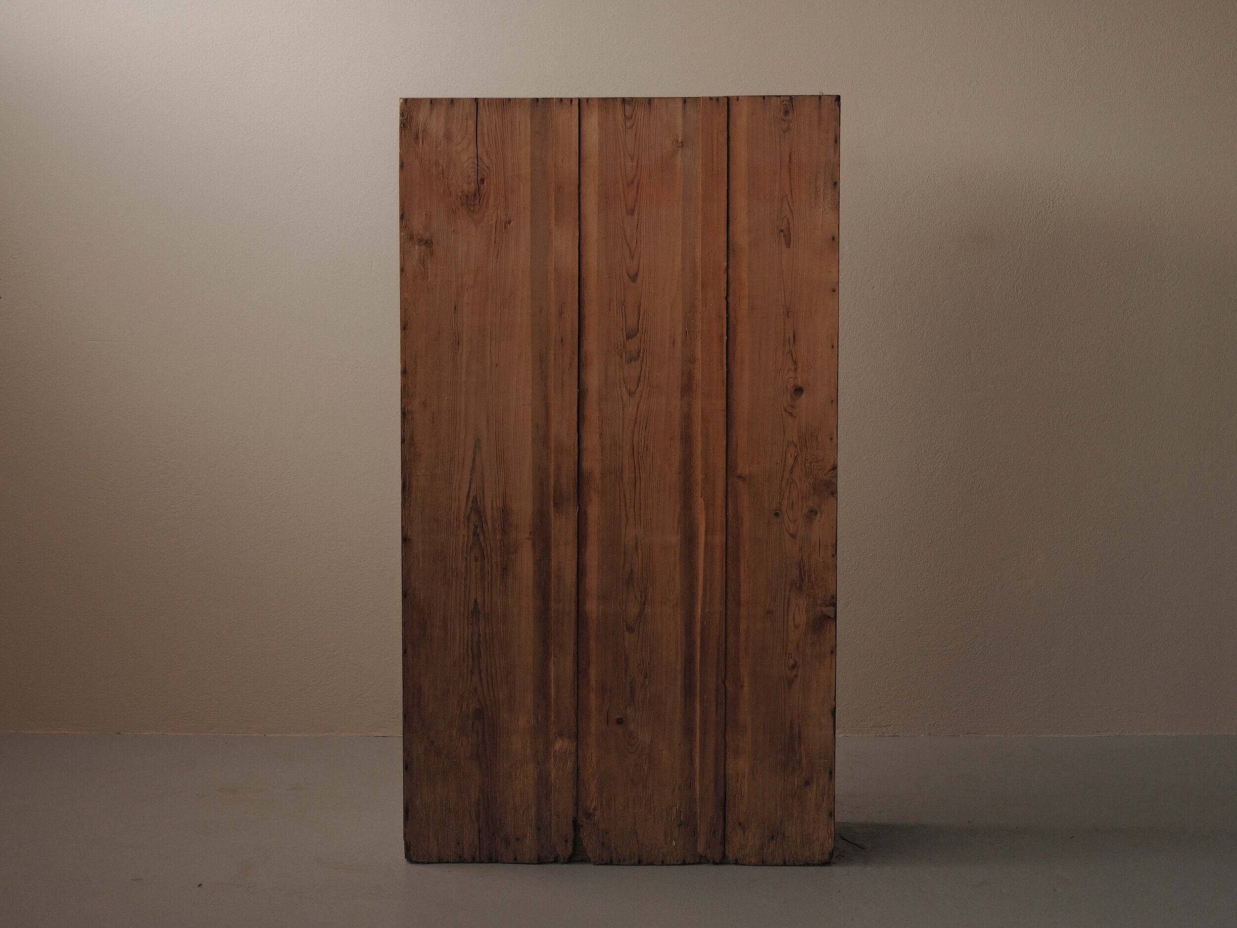 Mountain bonnetière in solid pine, Savoie, 19th century