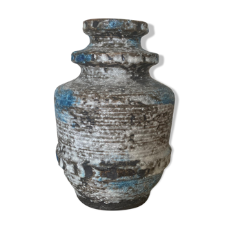 Brutalist vase