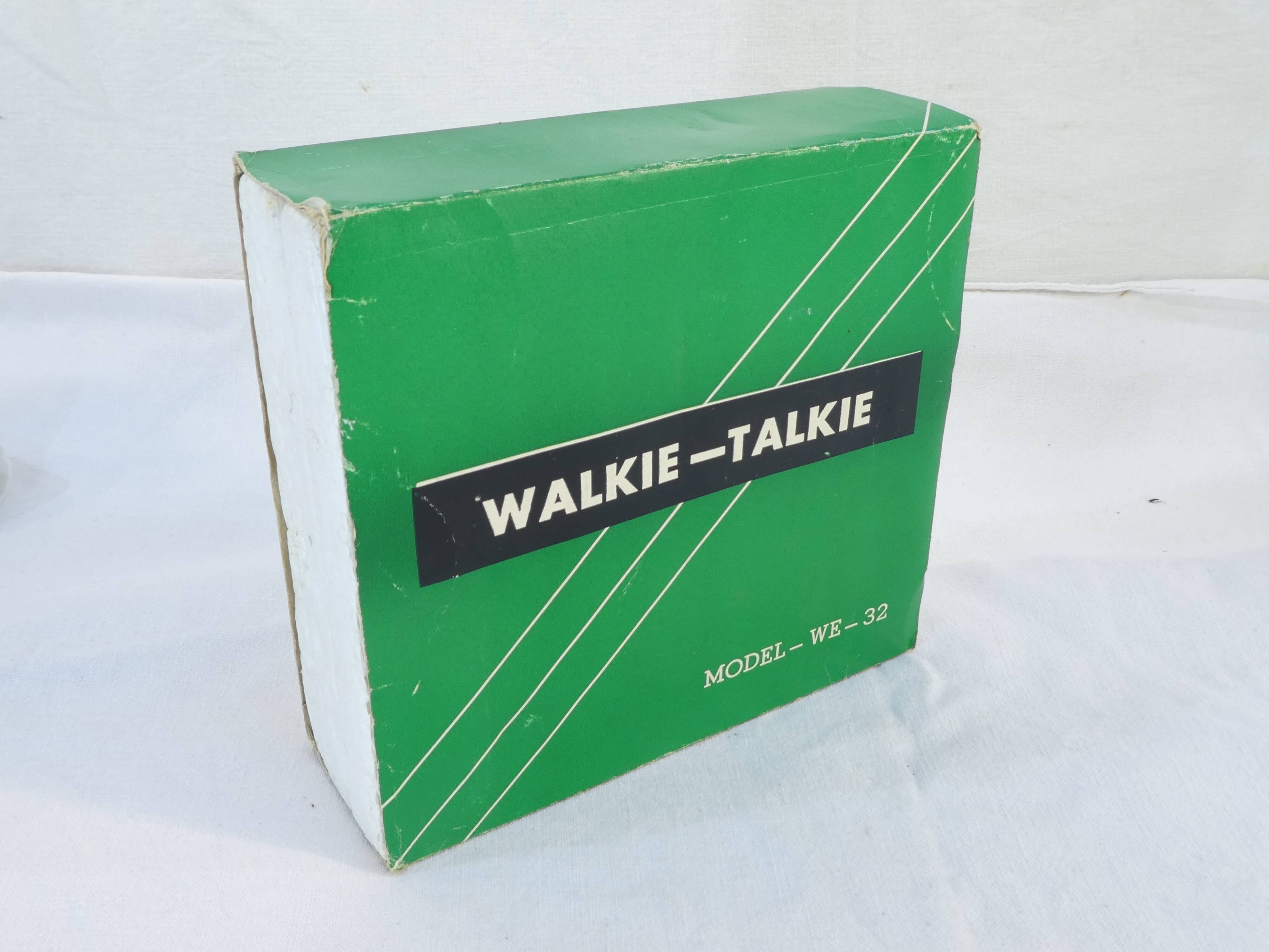 Pair of walkie-talkies Bona model WE 32 made in Japan