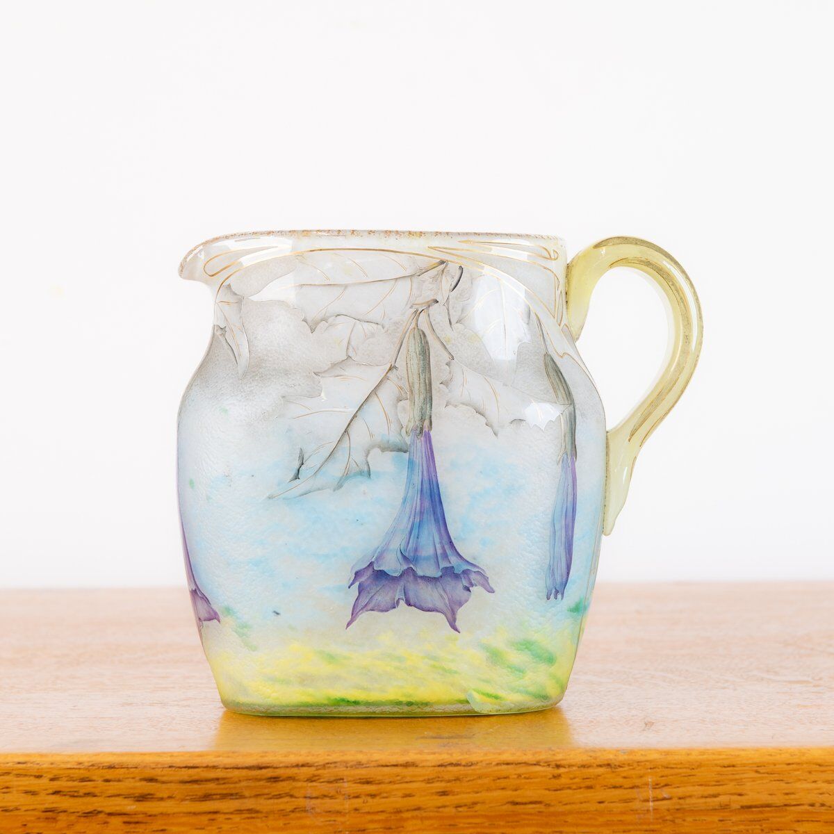 Pichet en pâte de verre décoré de daturas et de libellules par Jean Daum pour Daum Nancy, 1889