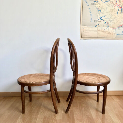 Omega Thonet chairs no.20