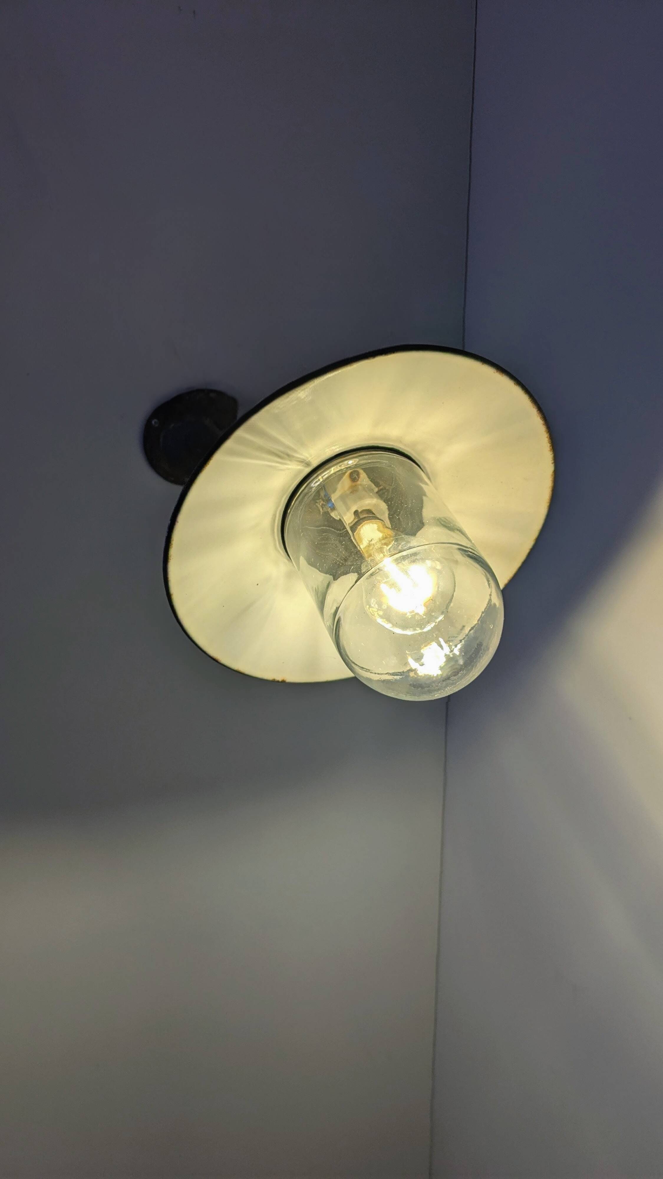 Antique wall light – Swan neck – Green enamelled sheet metal