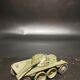 Miniature d'un engin blindé de reconnaissance Panhard