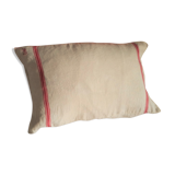 Cushion red stripes monogram B