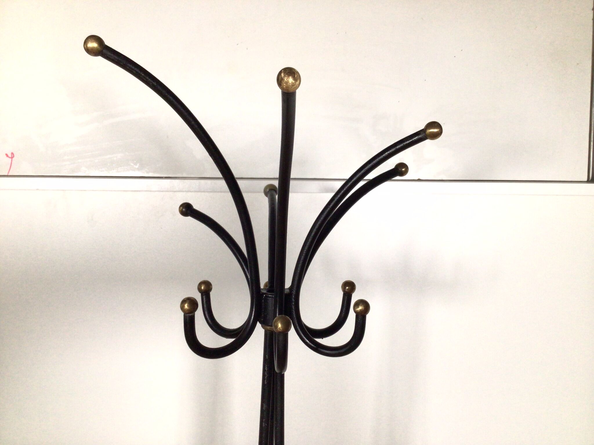 Standing coat rack