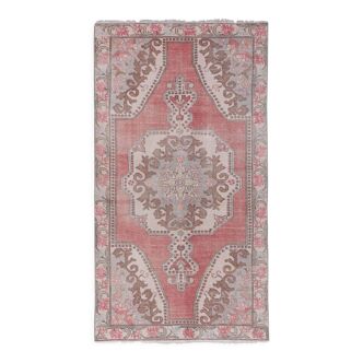 Vintage Turkish rug from Oushak, hand-woven 135x242 cm