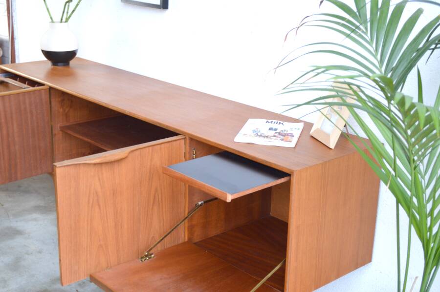 Enfilade by McIntosh * 201.5 cm *