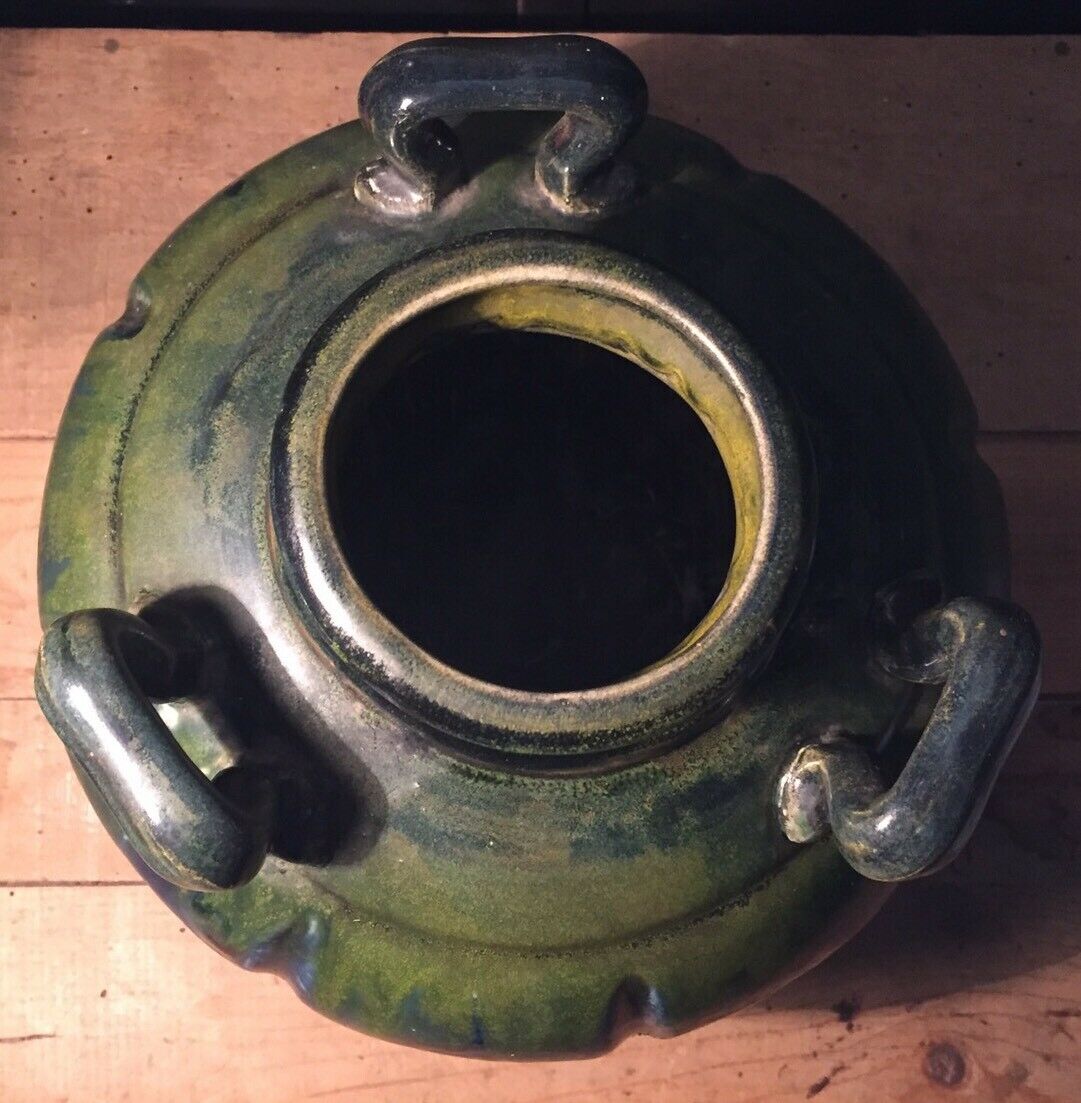 Flamed sandstone vase 3 handles