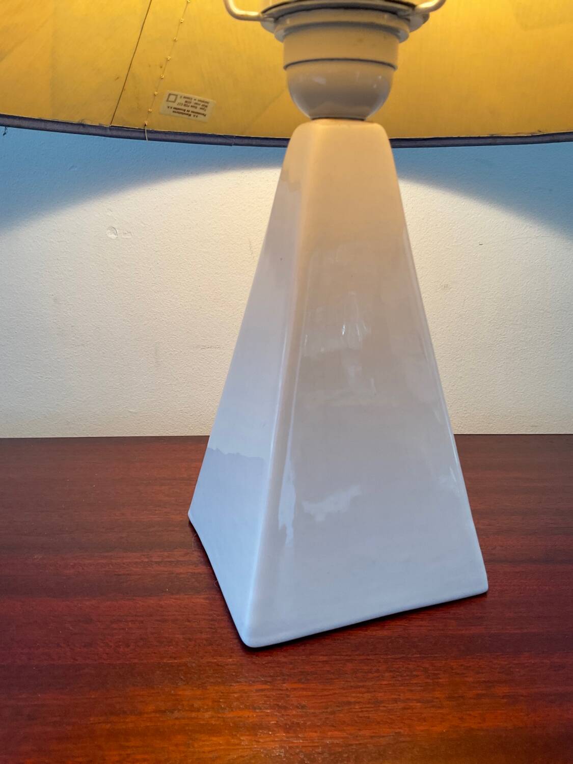 Lampe Post Modern en porcelaine