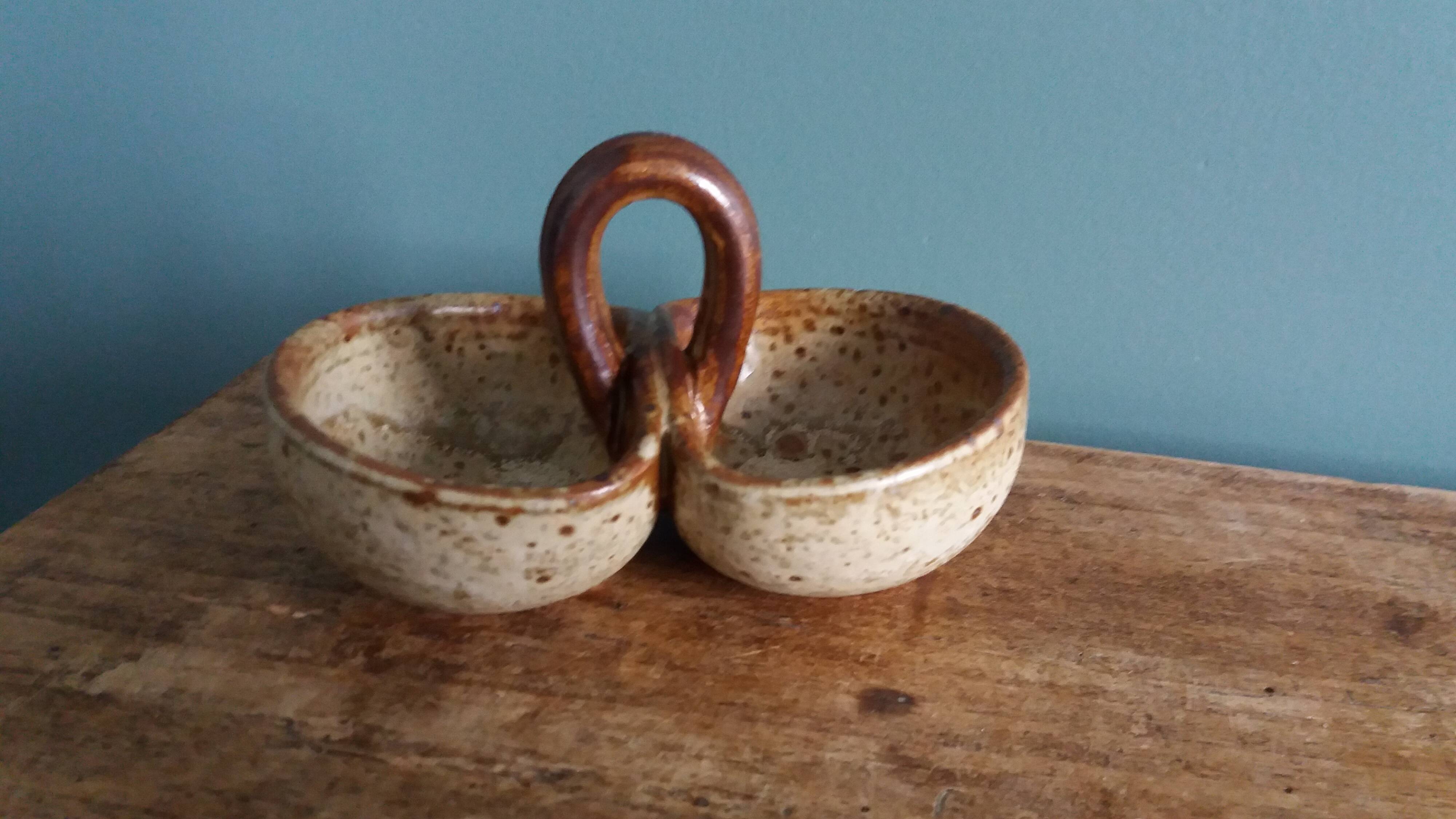 Stoneware salt and sauce dish from Puisaye, signed Jean-Pierre Prud’homme