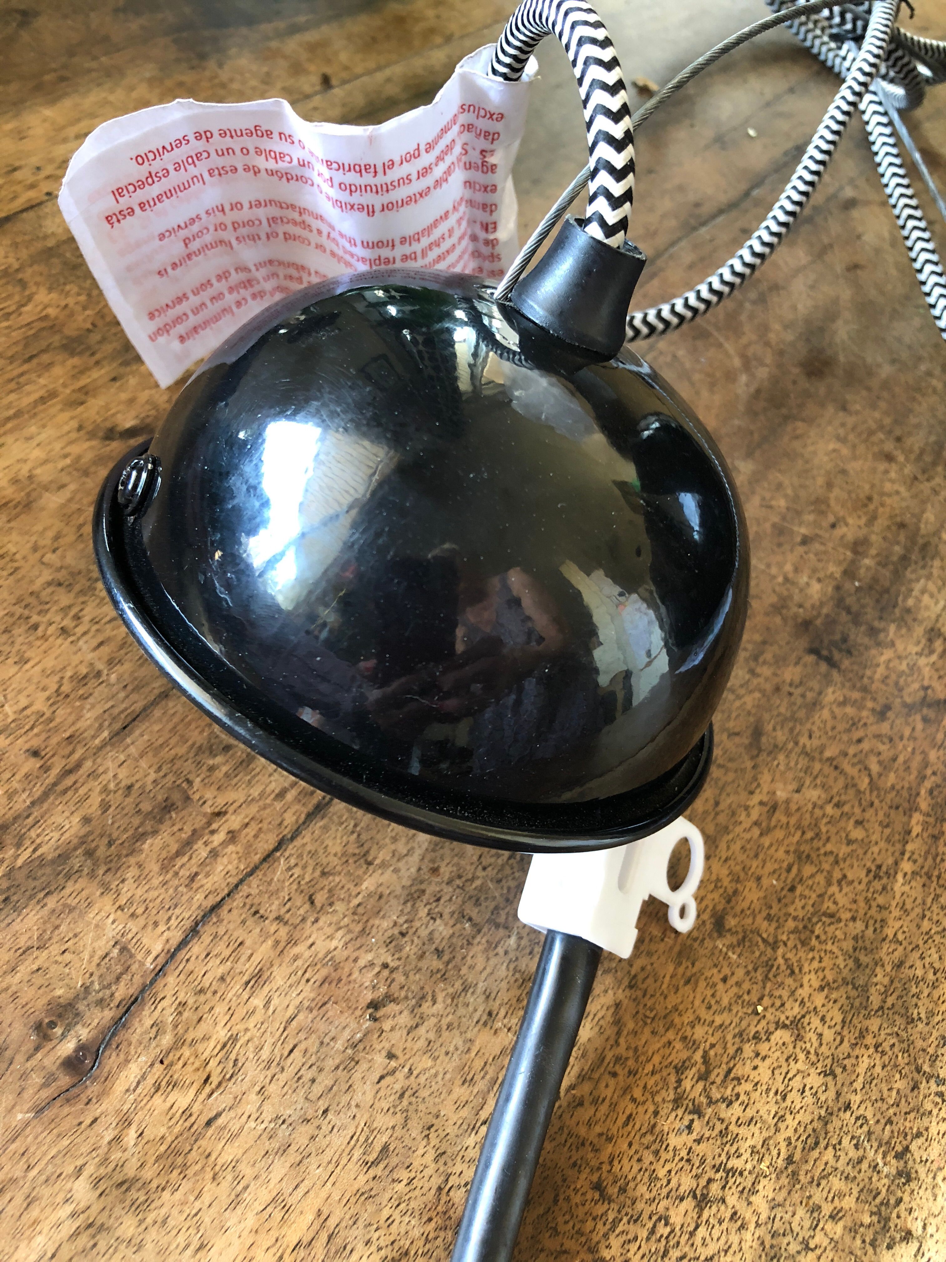 Black lacquered and wood suspension