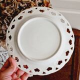 6 assiettes à desserts en porcelaine ajourée