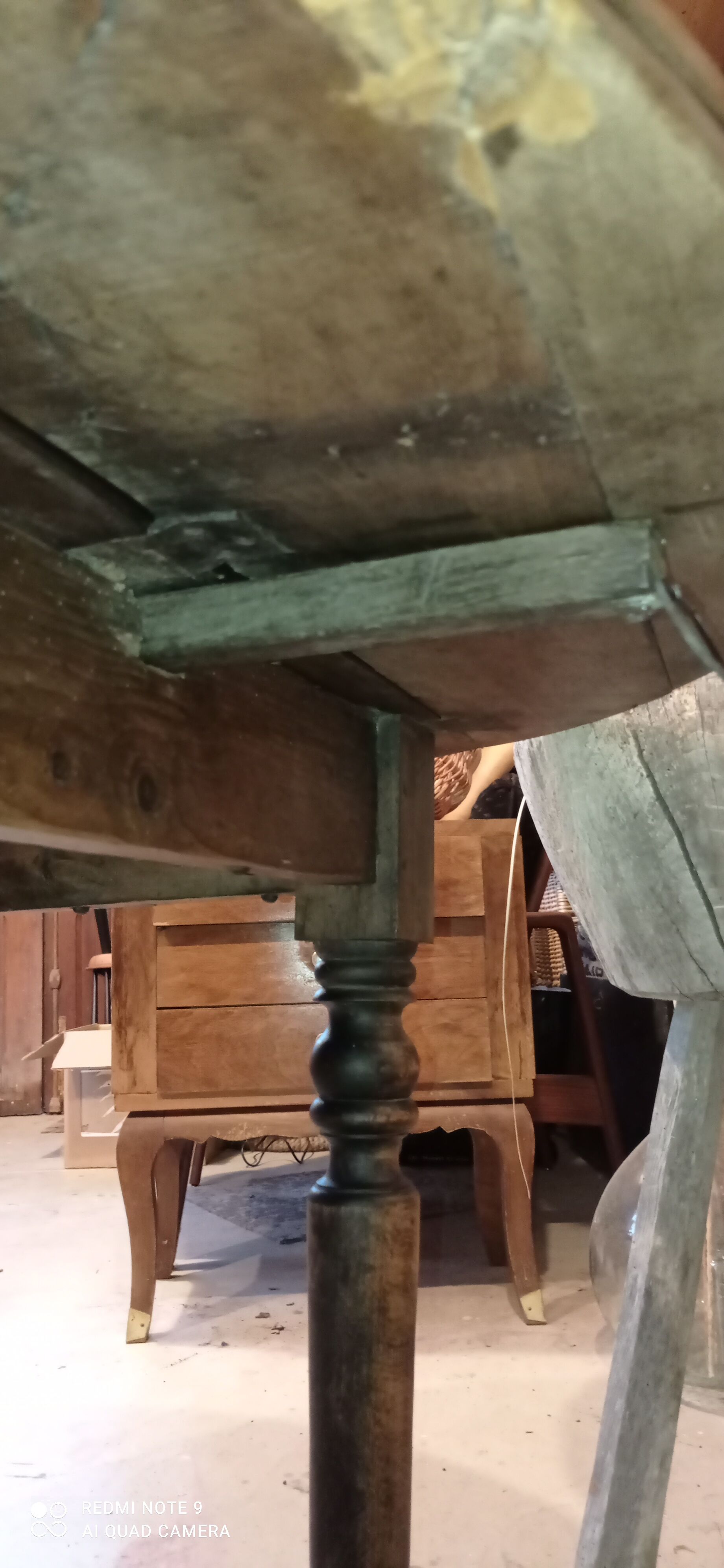 Flap farmhouse table