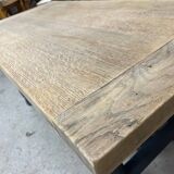Table basse en bois peint
