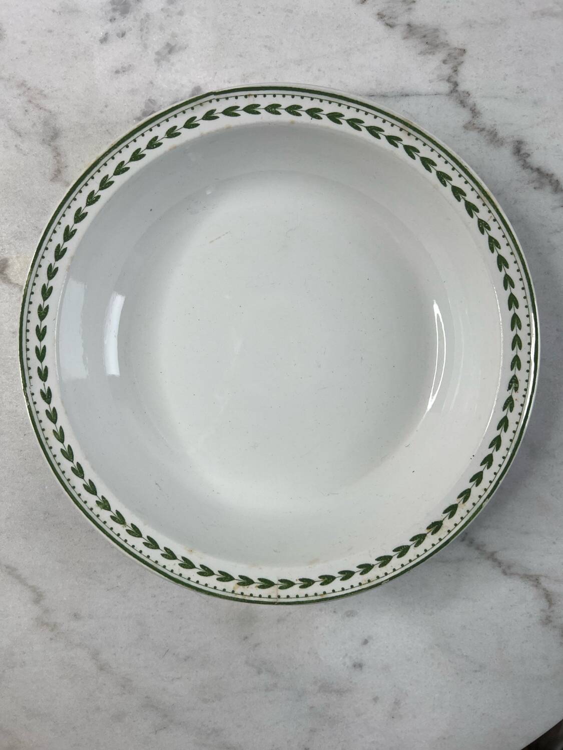 Presentation dish Laurier