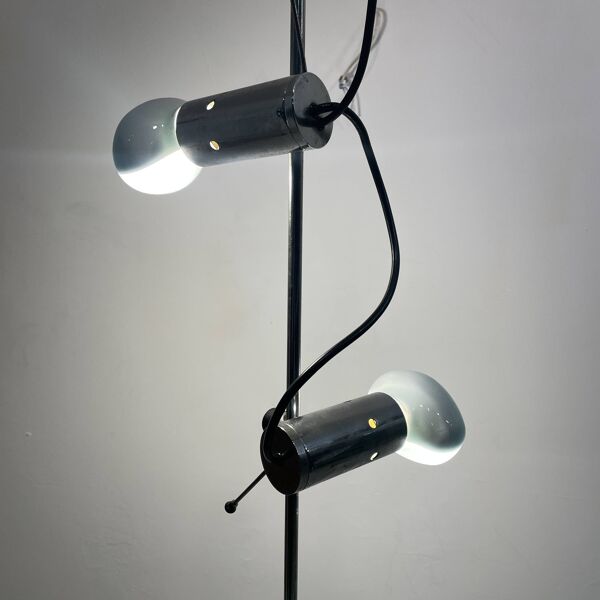 lampe de sol par Tito Agnoli pour O'luce