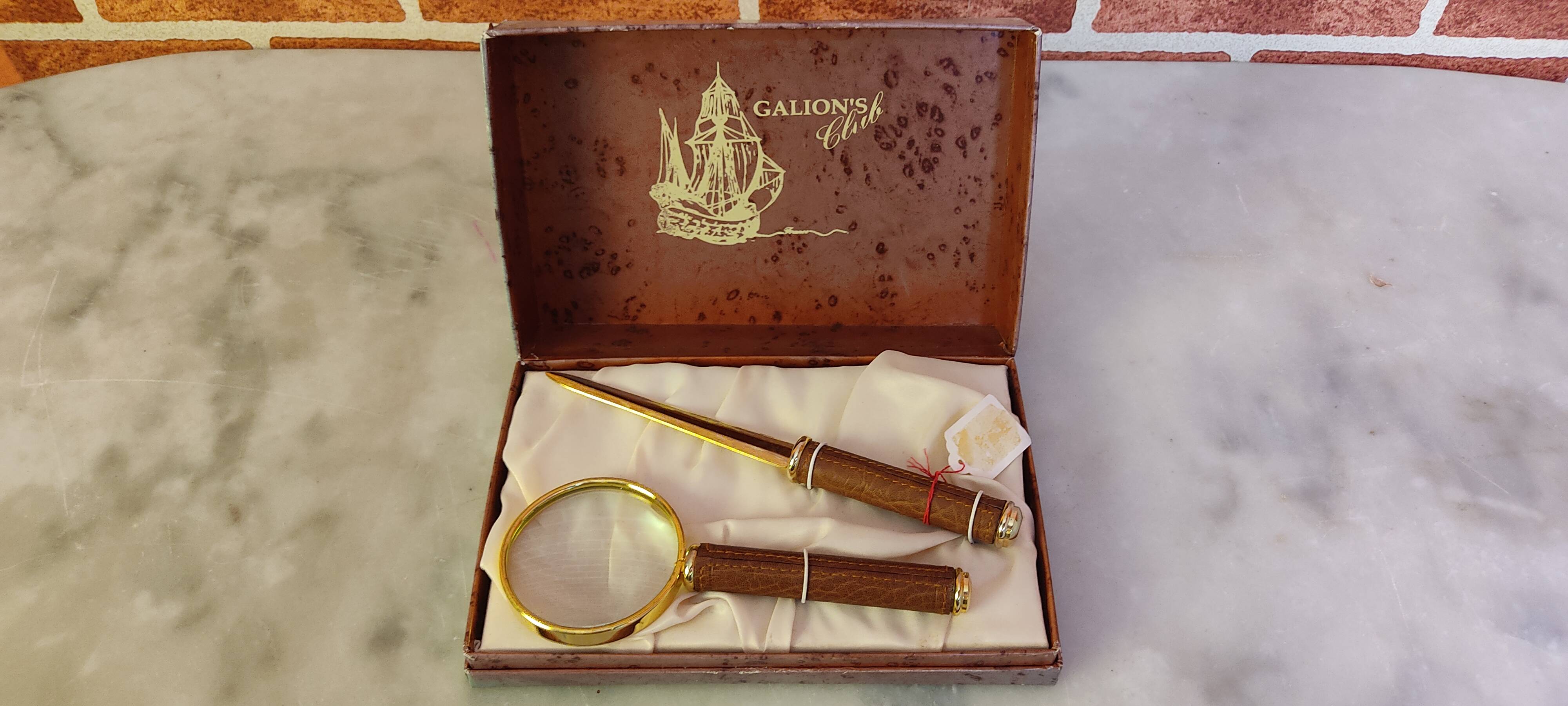 Magnifying glass and paper cutter box in leather and brass