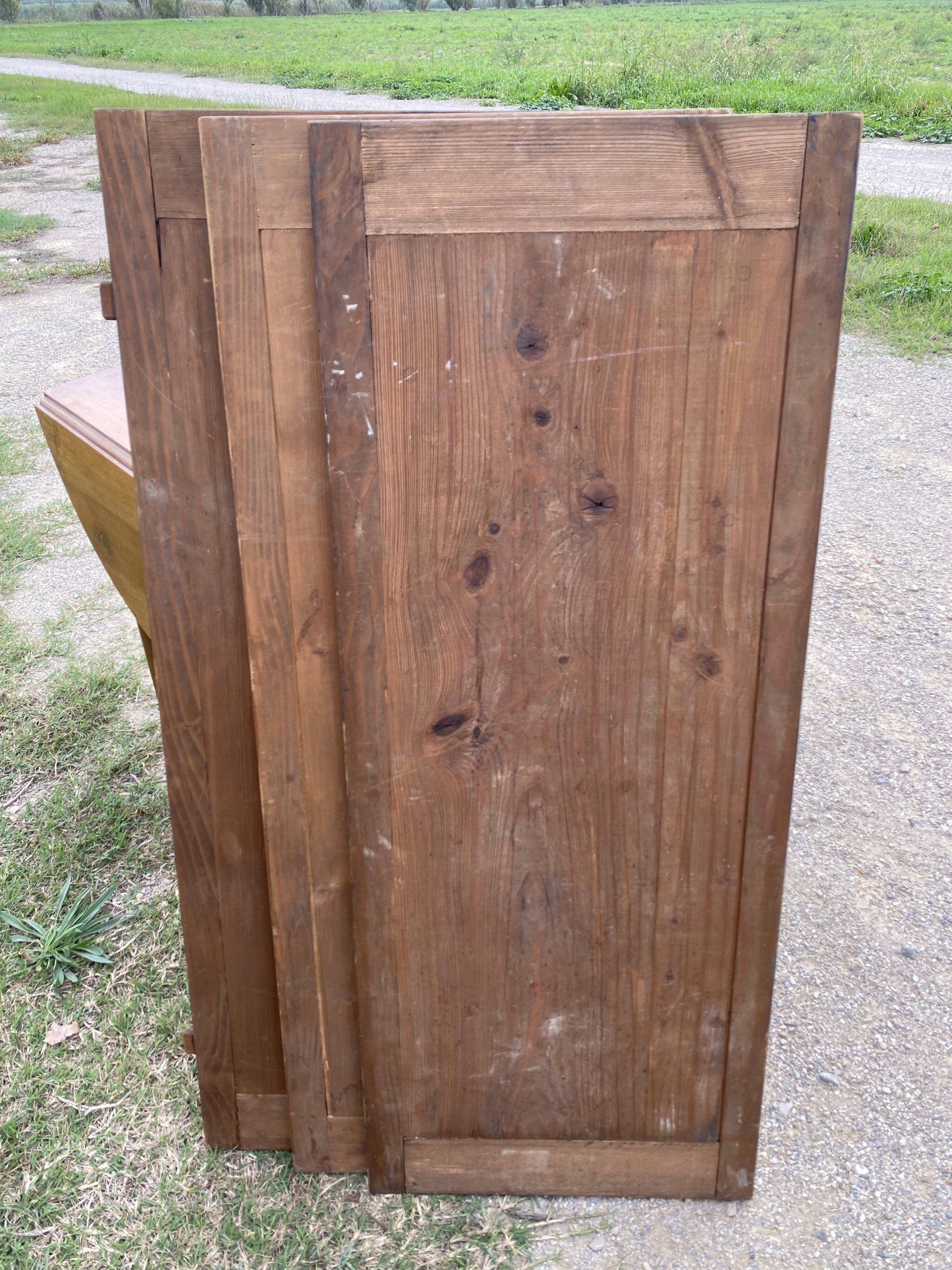 Table 6 legs Louis XVI