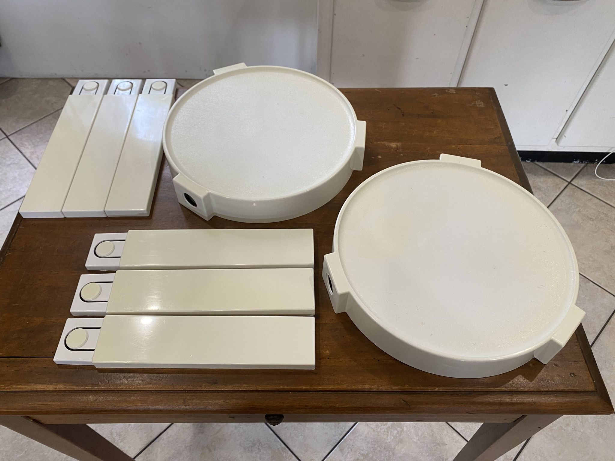 Paire de tables basse appoint chevet gigogne ronde Marc Held pour Prisunic