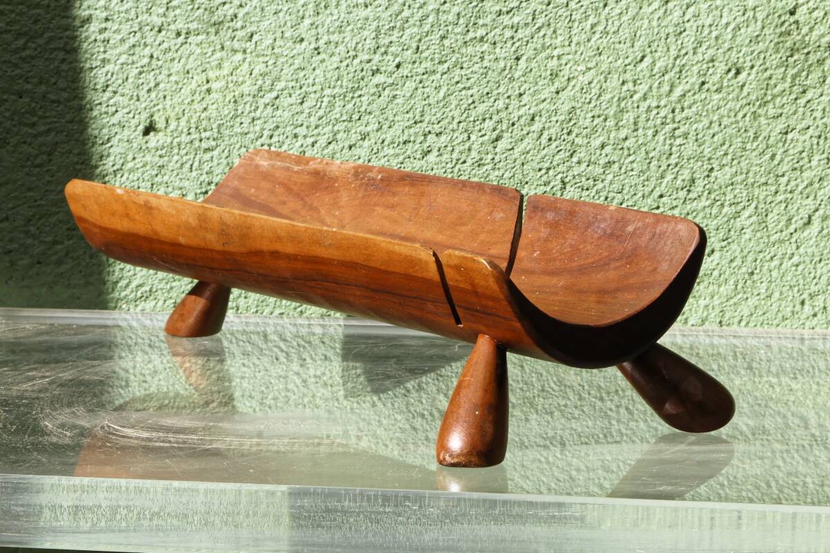 Bread dish, Scandinavian design, 1950s-60s, curved teak.