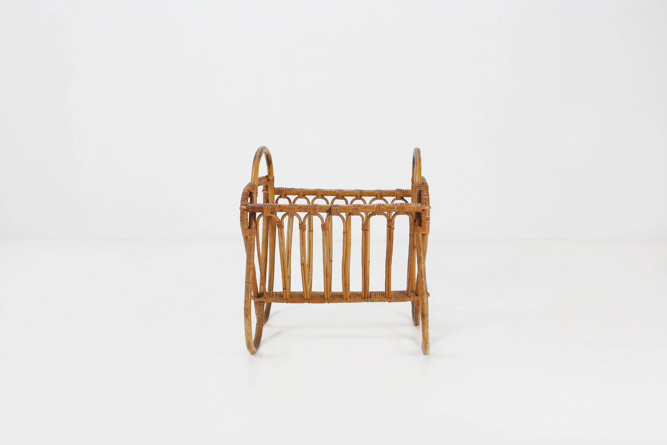French Vintage fifties rattan magazine rack