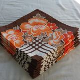 Vintage 70s flower power napkins, set of 12.