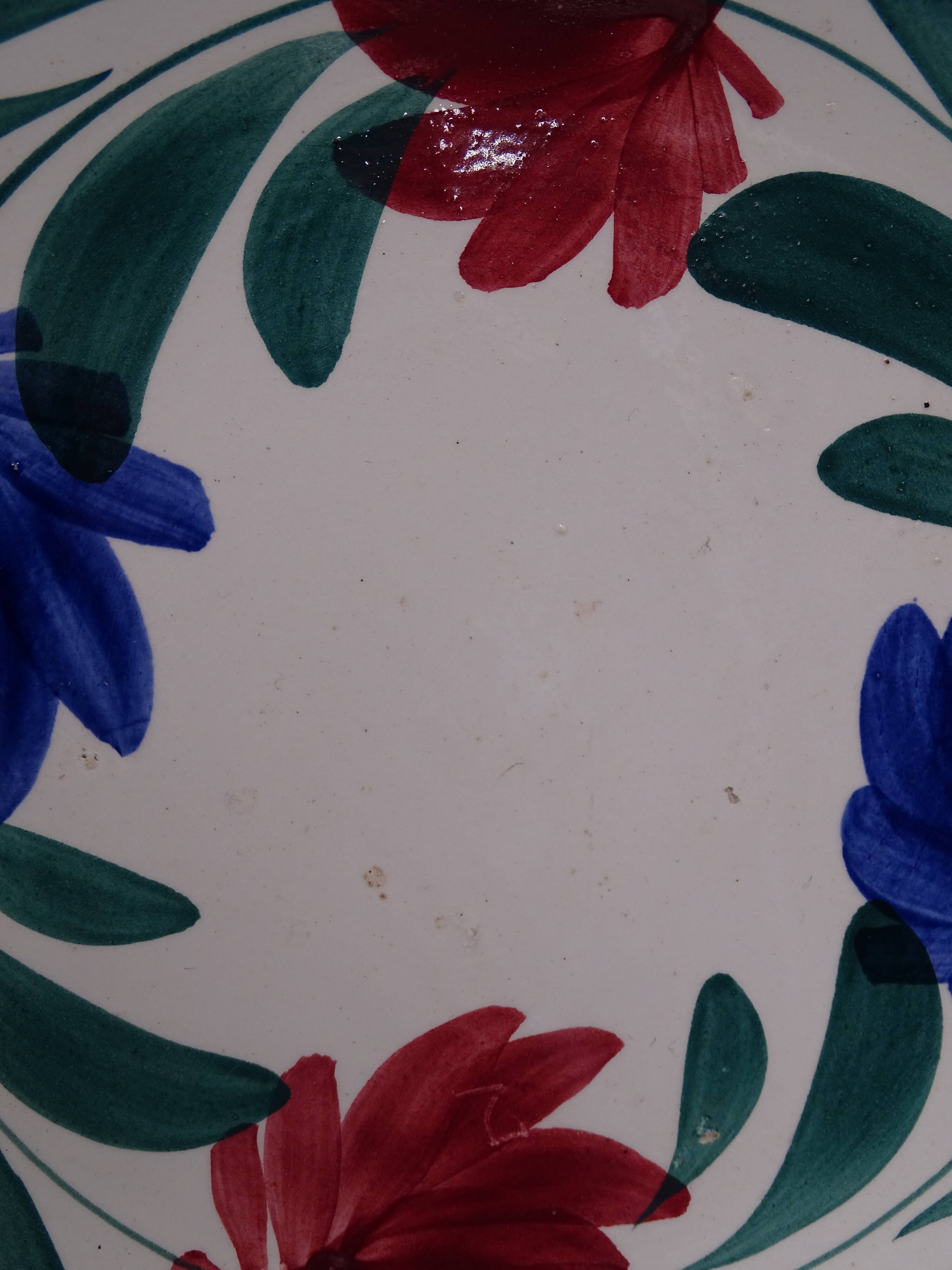 Large earthenware bowl of Moulin-des-Loups - Floral decoration - Around 1960