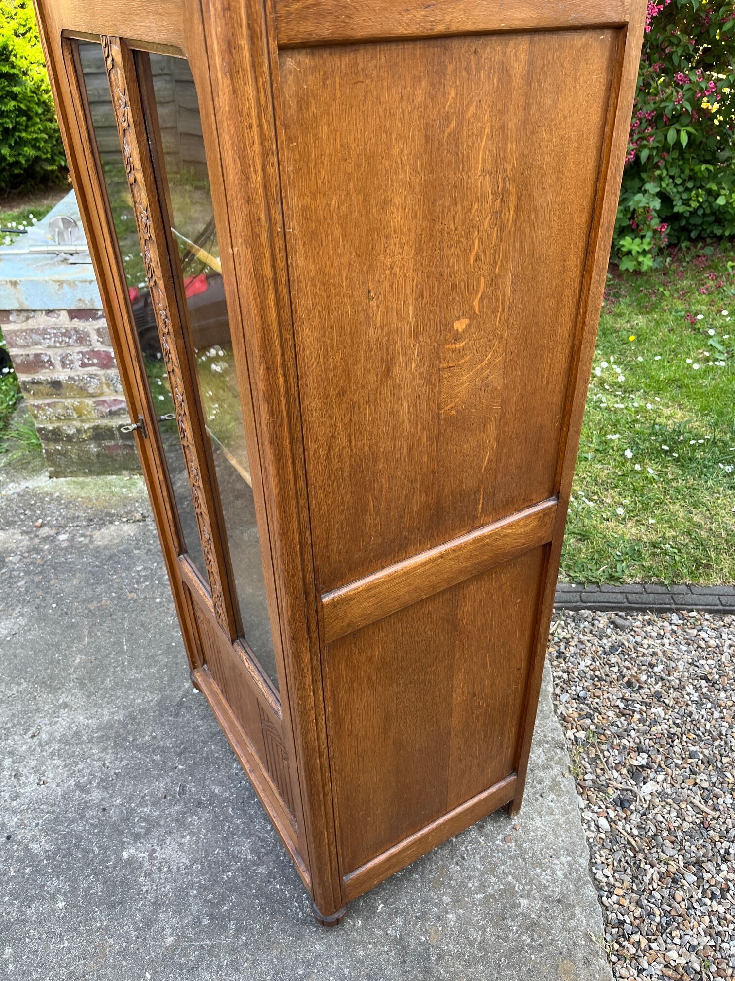 Art deco showcase cabinet year 30/40 3 shelves