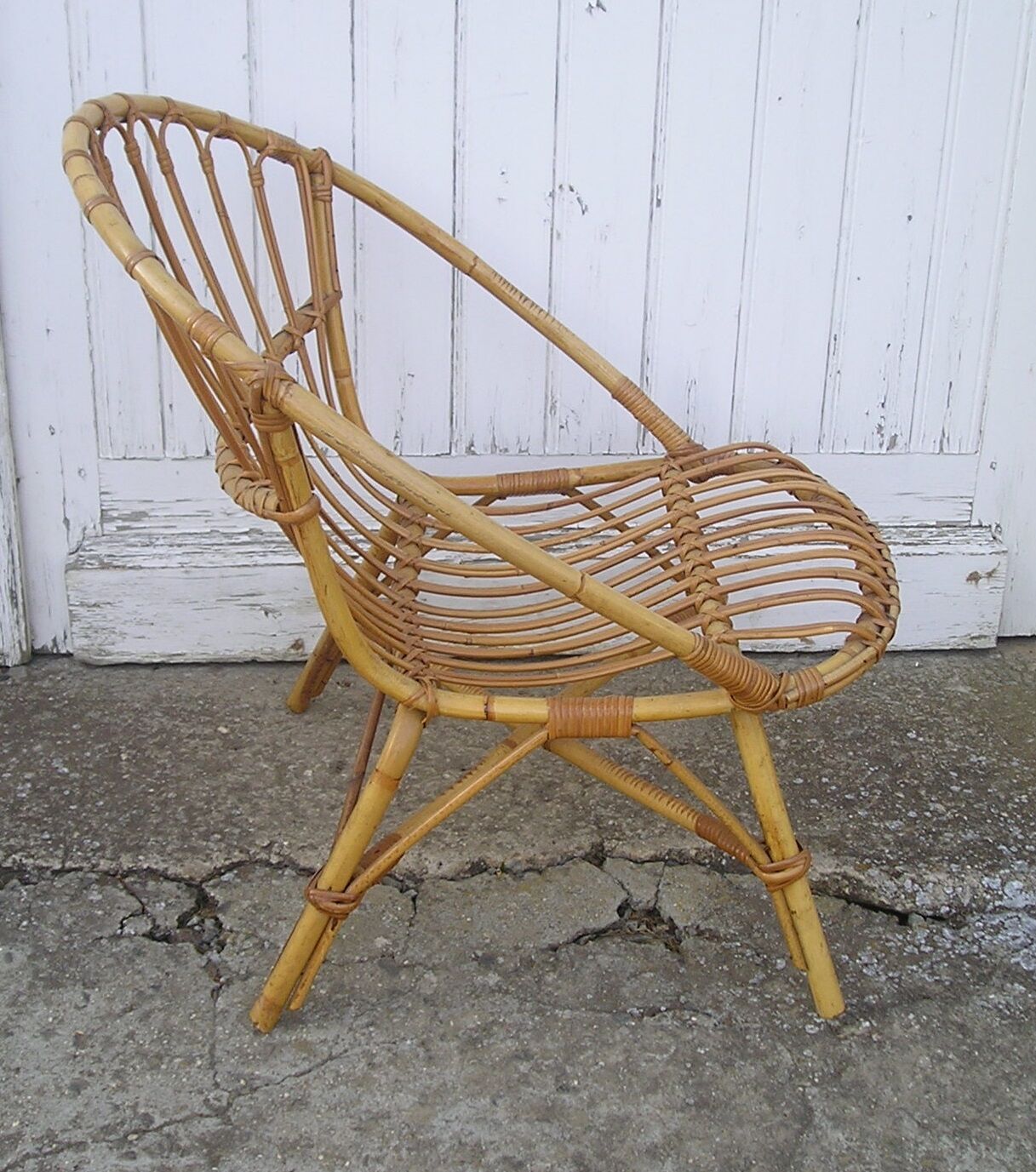 1970 wicker shell armchair