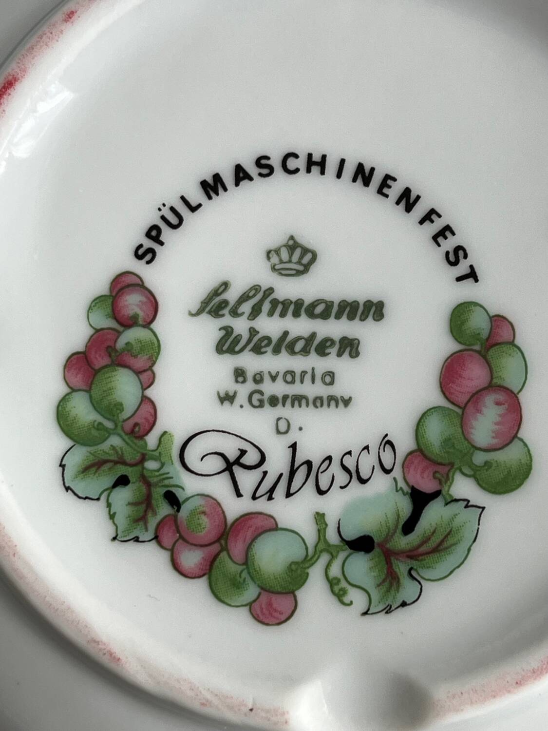 3 porcelain bowls + saucers