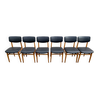 Set of six vintage chairs in wood and black imitation leather