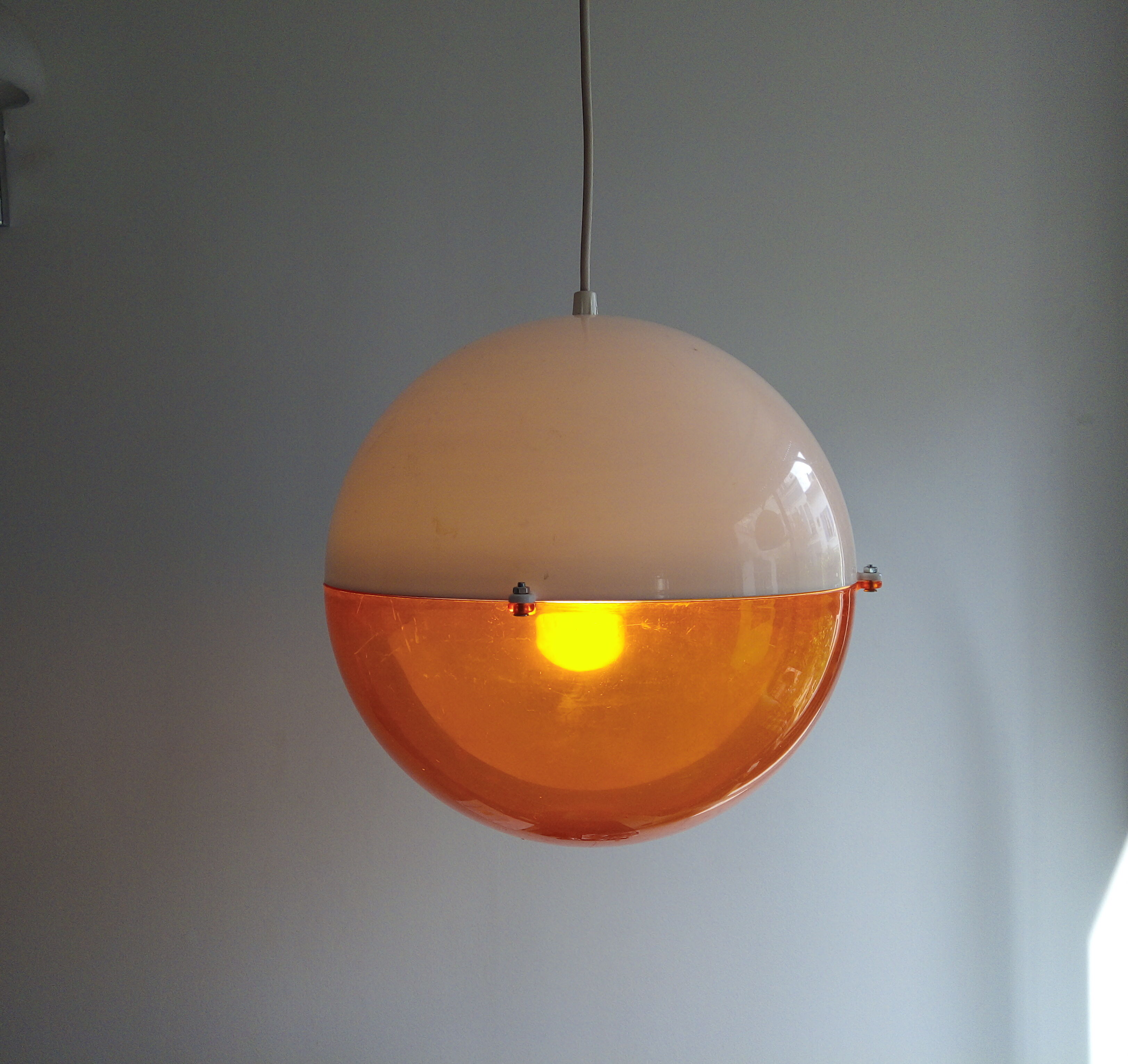Plexiglas suspension white and orange 70s