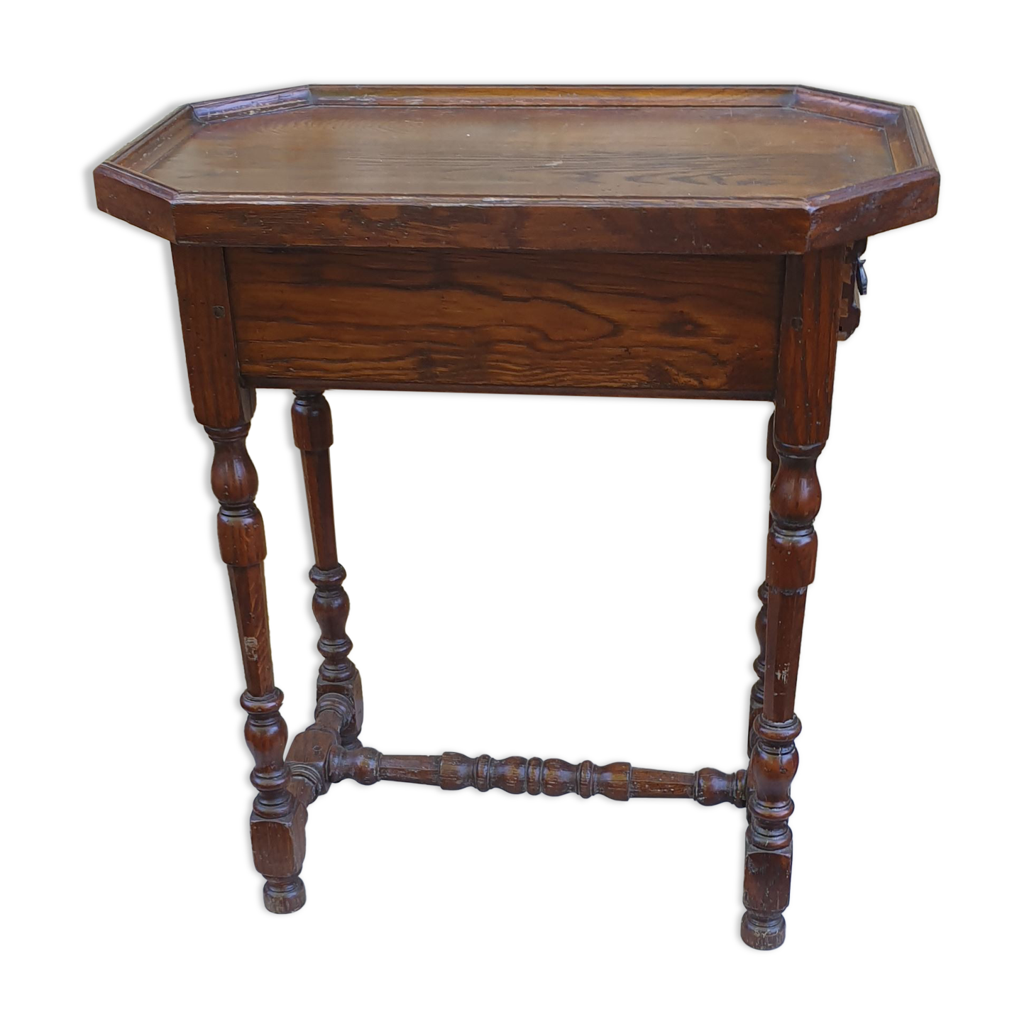 Cabaret table style Louis XIII