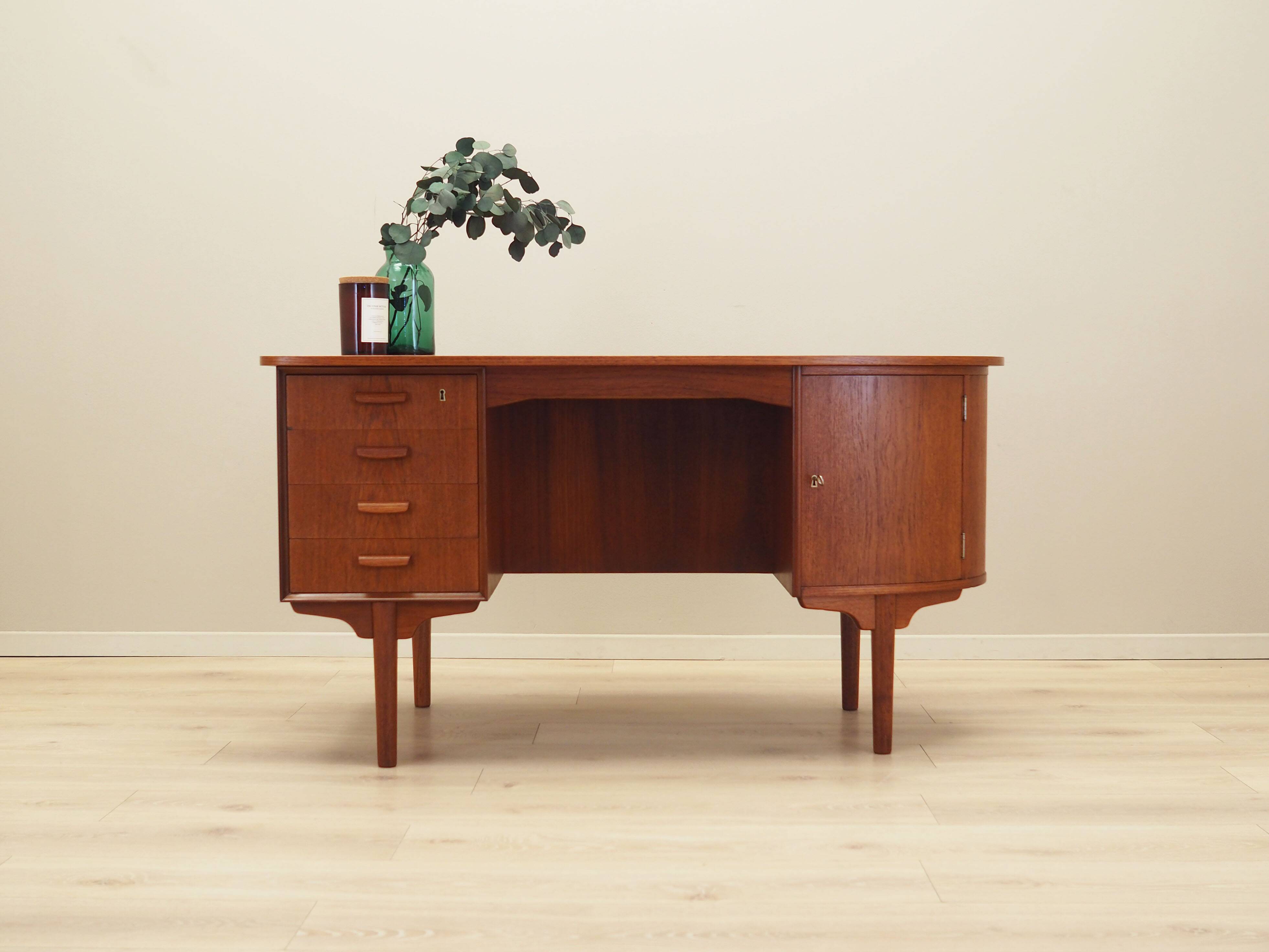 Teak desk, Danish design, 1970s, designer: H.P. Hansen, manufacturer: Rande