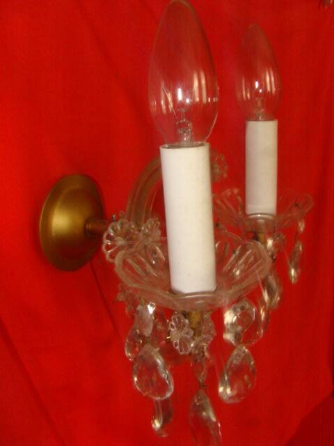Crystal wall light with two arms from the 1960s.