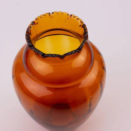 Vintage Art Deco vase in amber glass with a wavy neck - height 25 cm