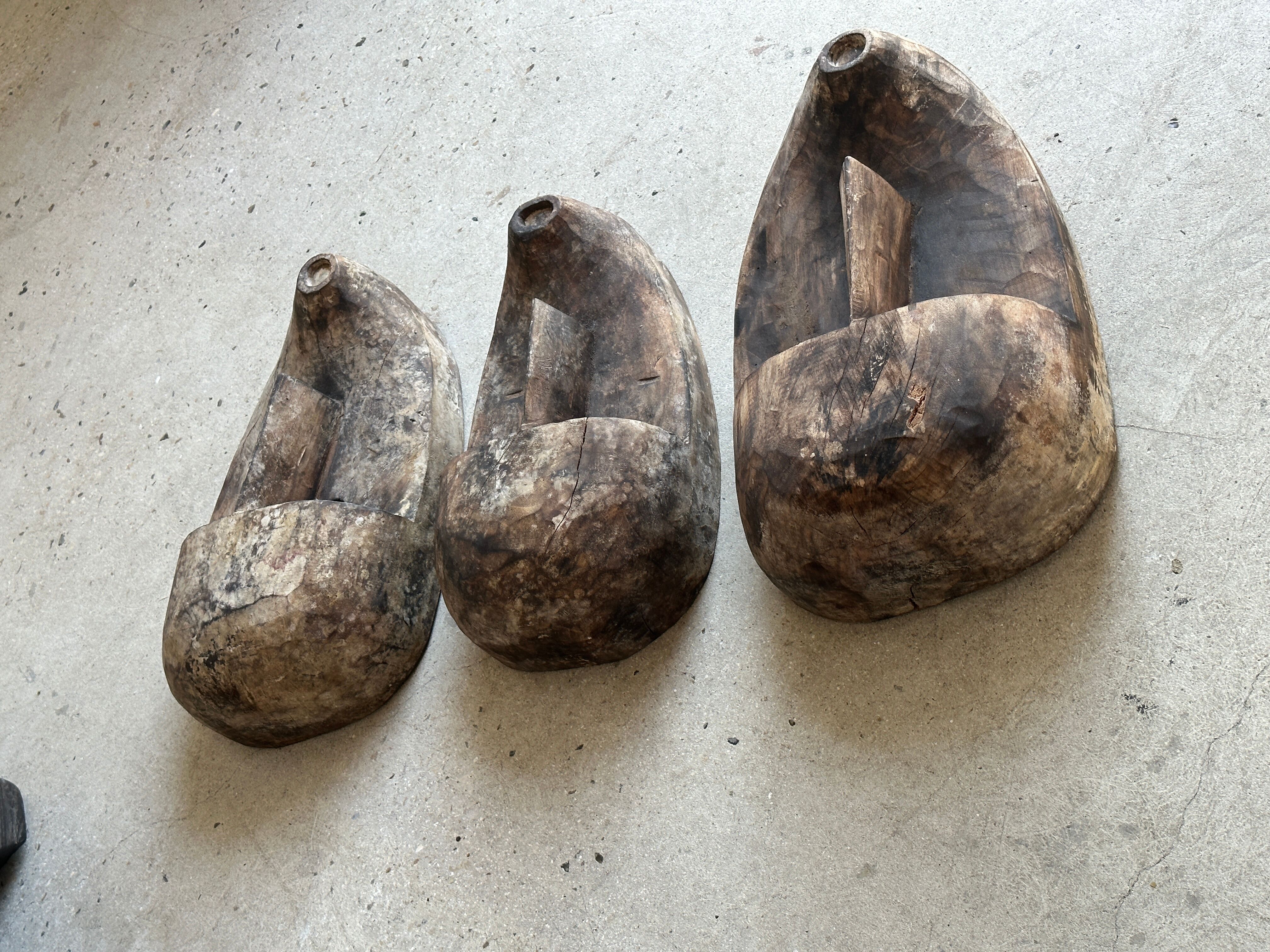 Large Timor mask in patinated wood H:50cm (1)