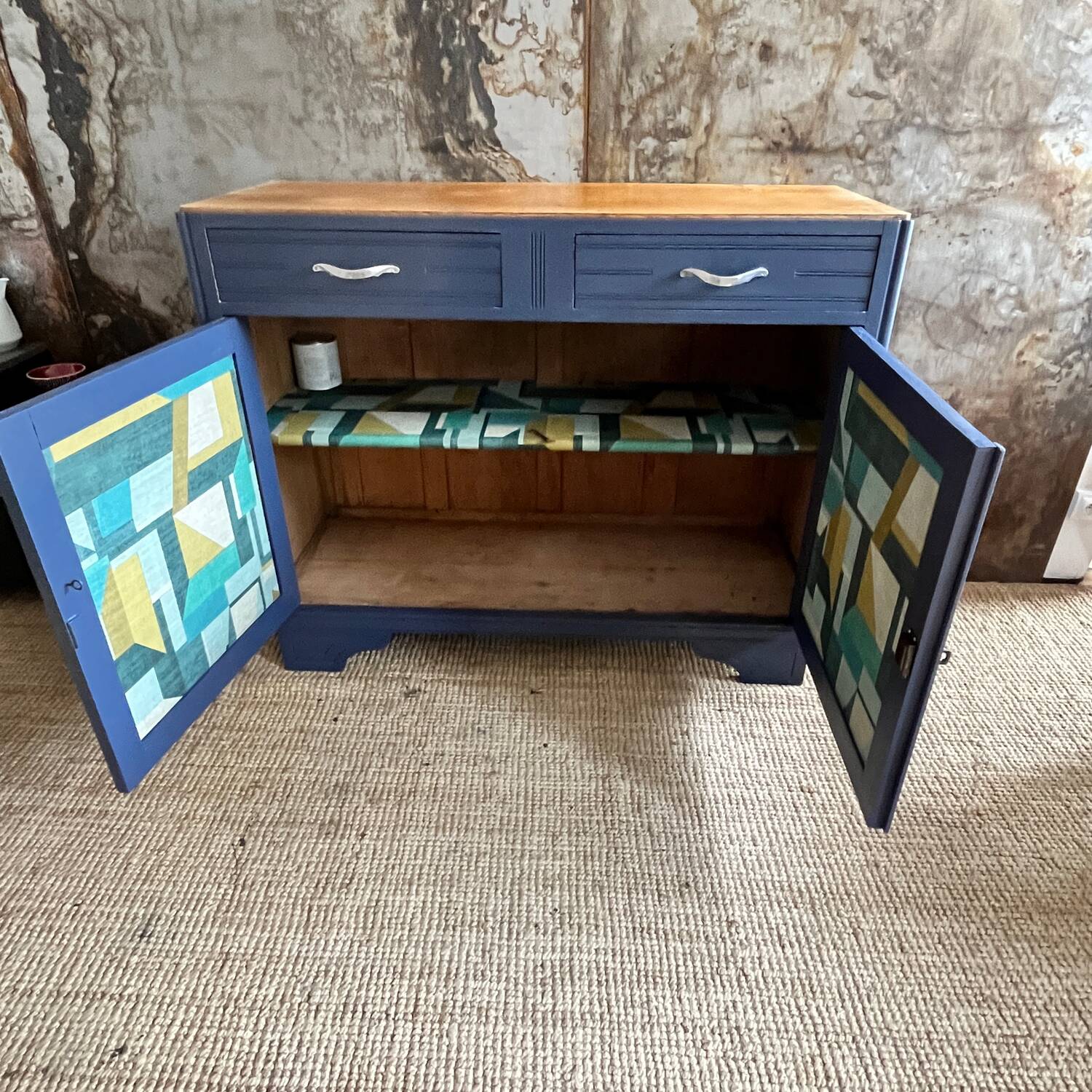 Parisian buffet in raw wood and deep blue