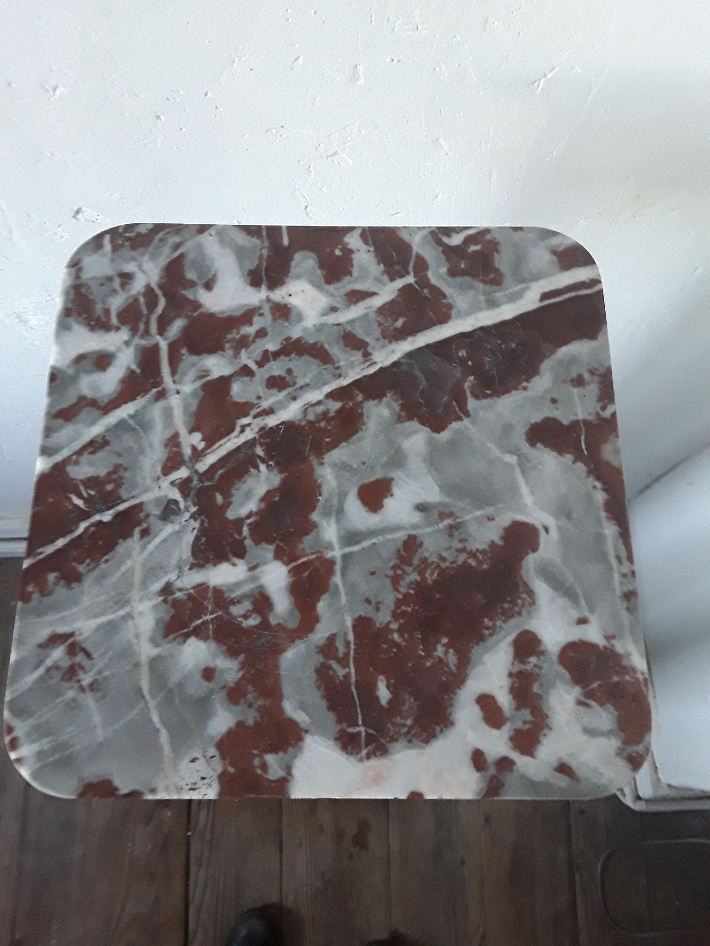 Art Deco harness in wood and marble