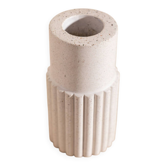 Dédé vase in white concrete