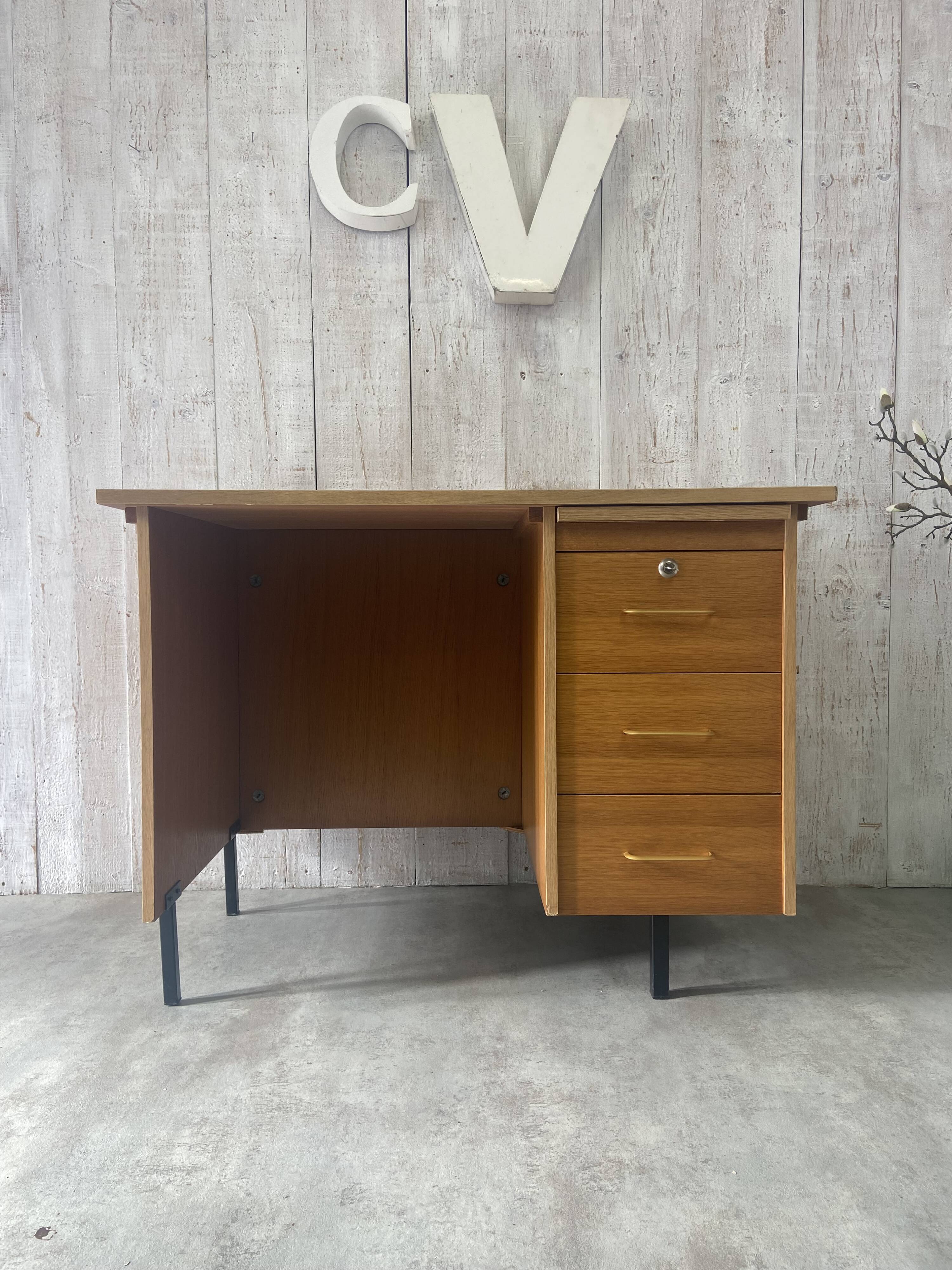 Modernist desk