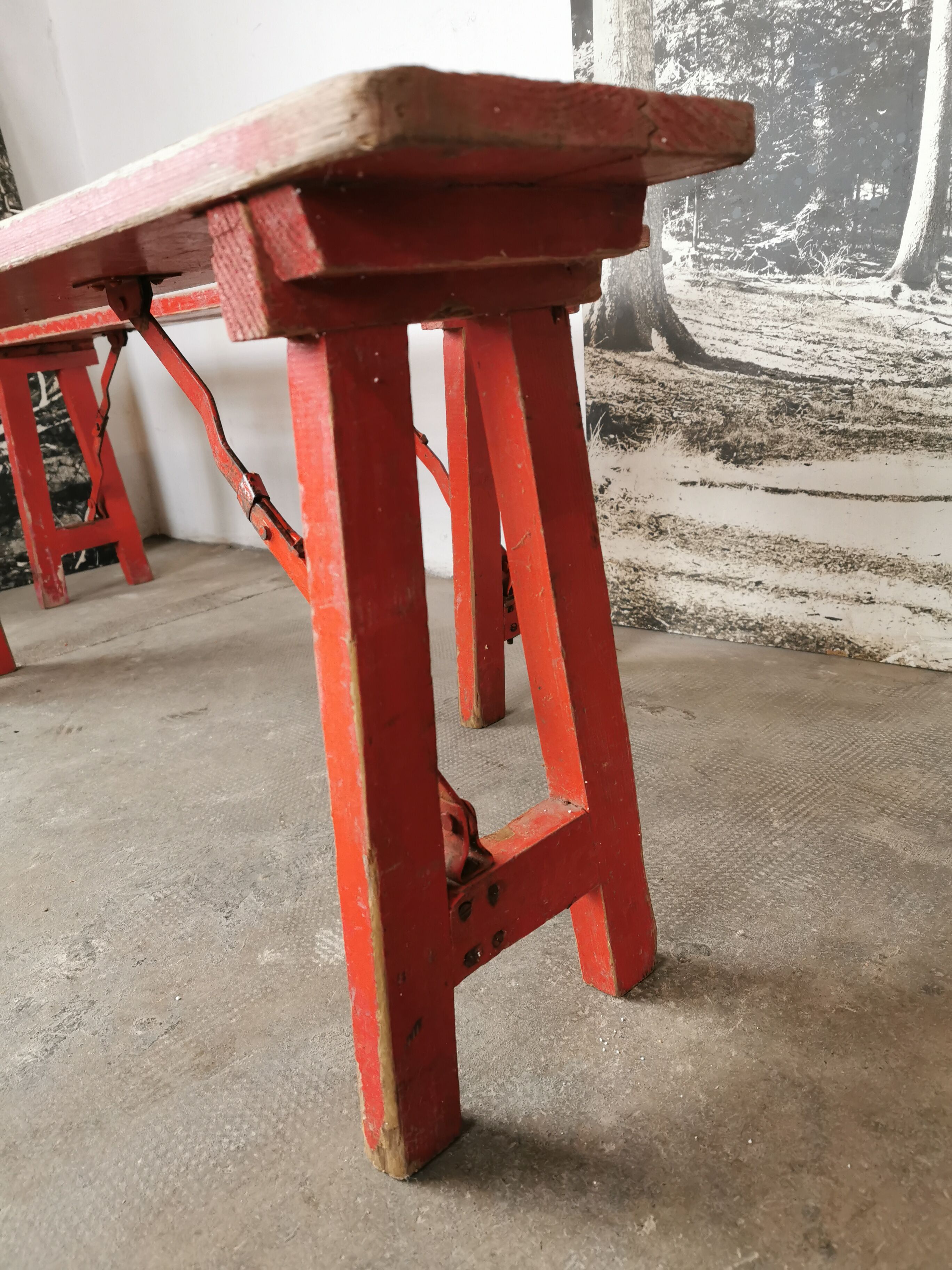 Paire de bancs pliants en bois