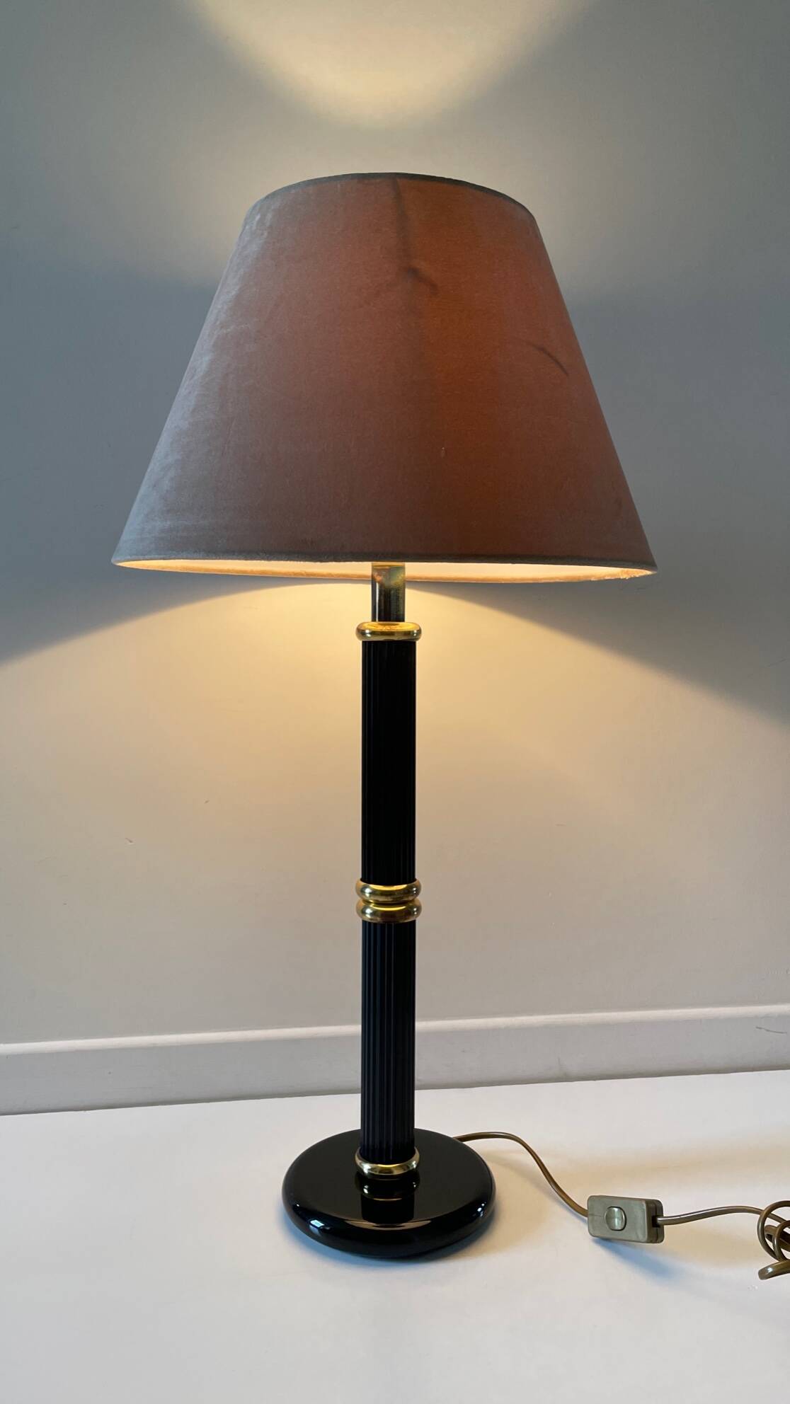 Lampe colonne par le dauphin