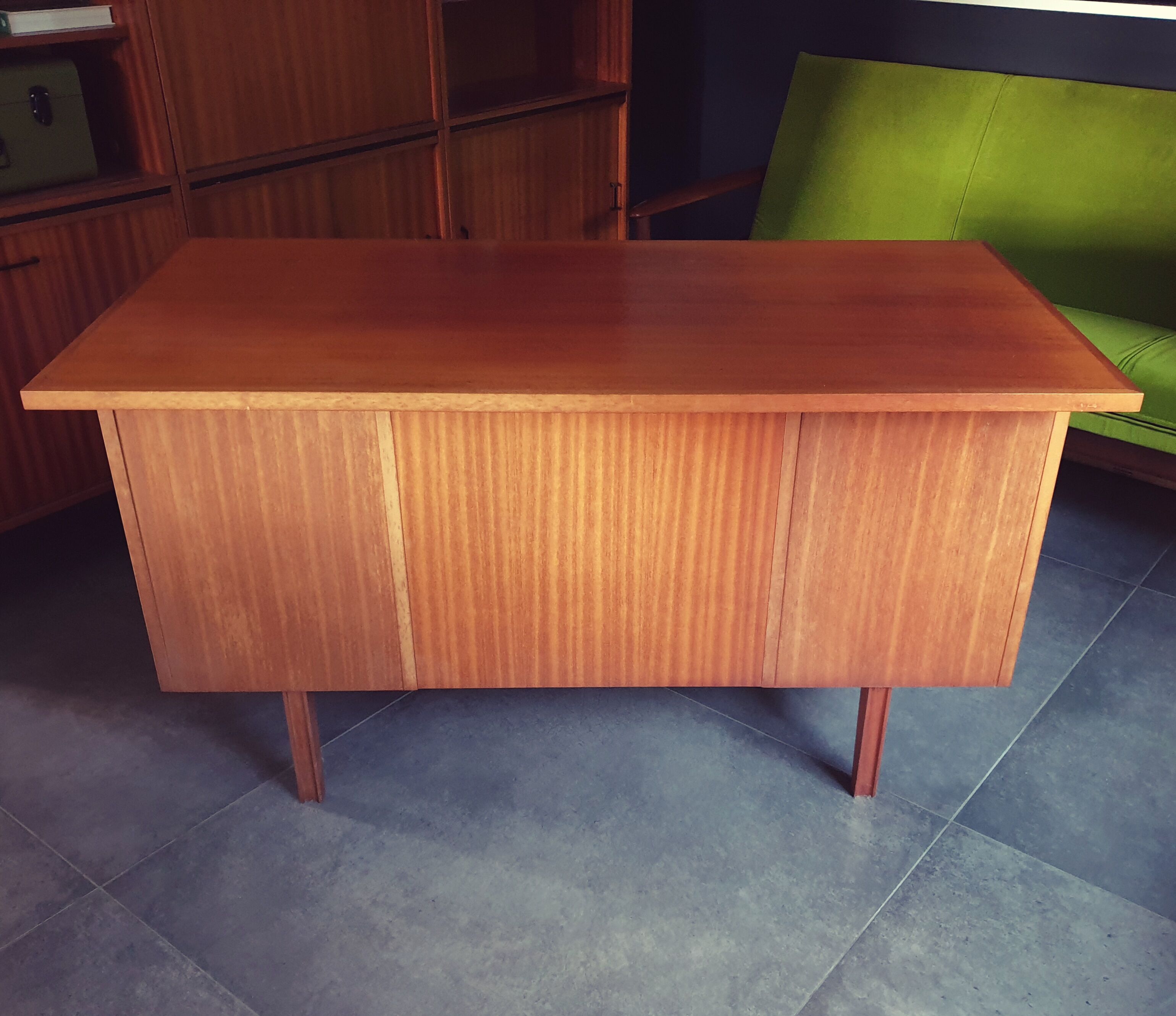 Bureau vintage teck années 60