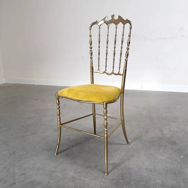 Chaise de salle à manger en laiton italienne par Chiavari, années 1970.
