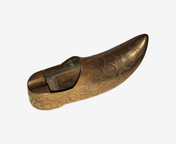 Cendrier babouche cuivre ciselé