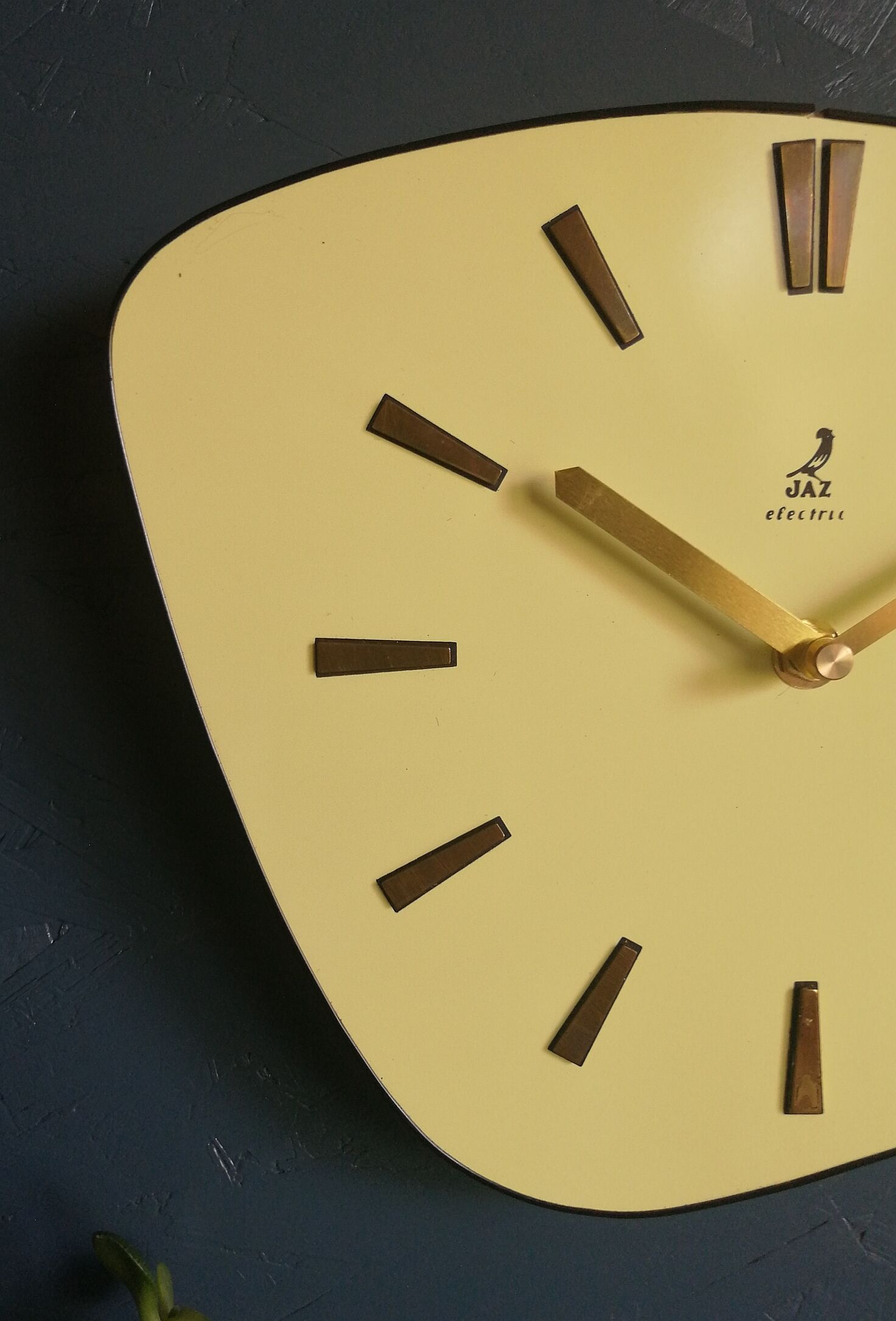 Vintage formica clock asymmetrical silent wall clock "Golden yellow Jaz"