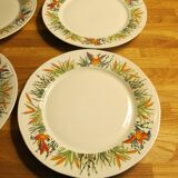 6 thick porcelain dessert plates in very good condition.