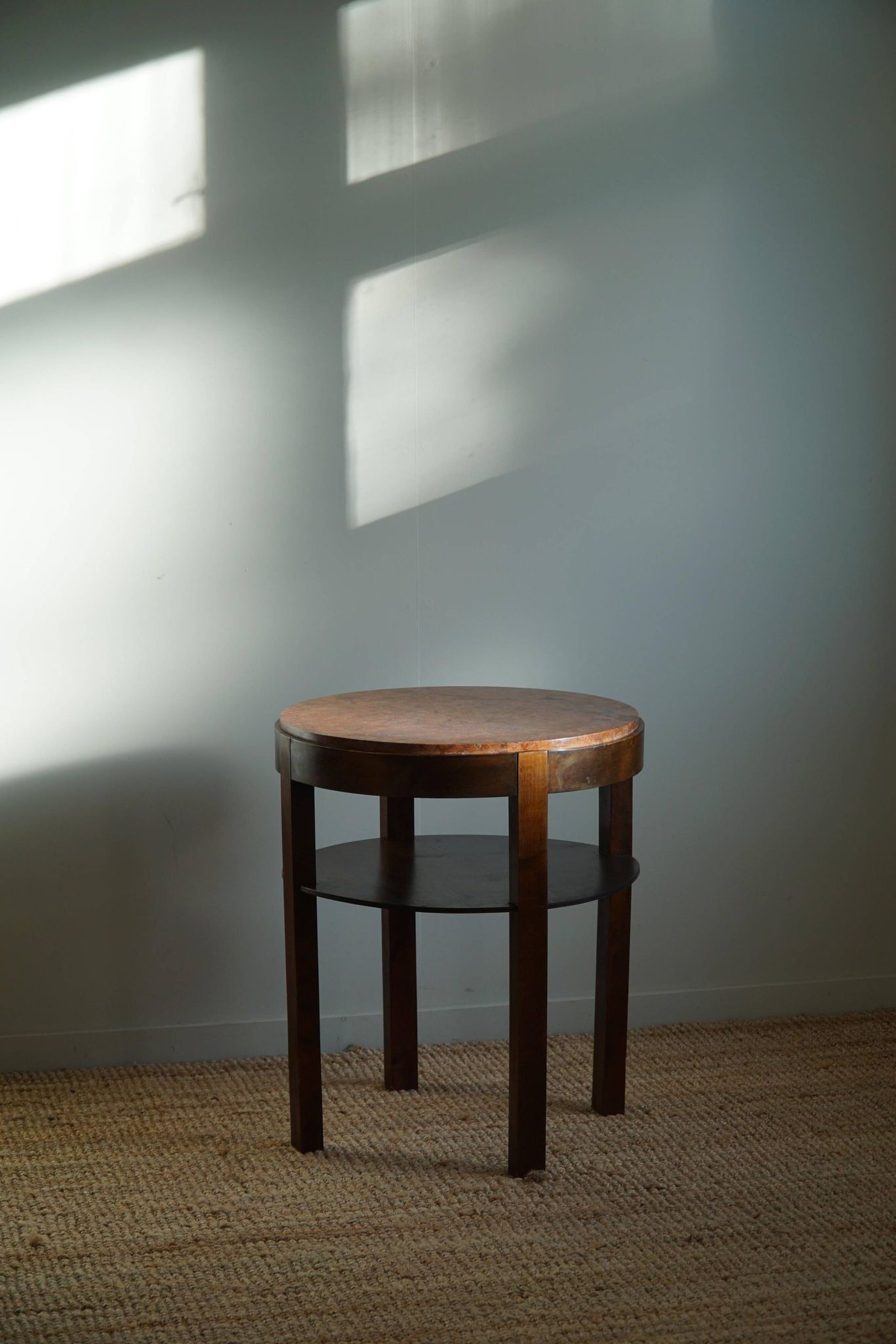 Table d'appoint ronde Art déco en hêtre et marbre, par un ébéniste danois, années 1940