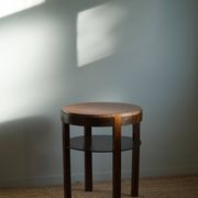 Table d'appoint ronde Art déco en hêtre et marbre, par un ébéniste danois, années 1940